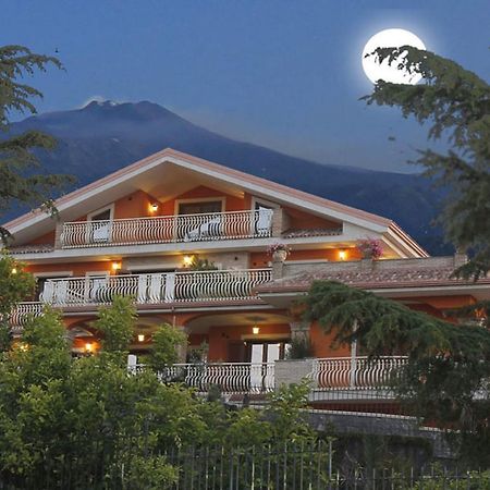 Aparthotel Etna Royal View Trecastagni Exterior foto